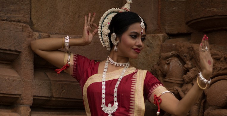 Based in Odisha, India, Sonali is a renowned Odissi artist. Odissi is a classical Indian dance form lauded for its hypnotic body isolations and sculpturesque poses and movement.