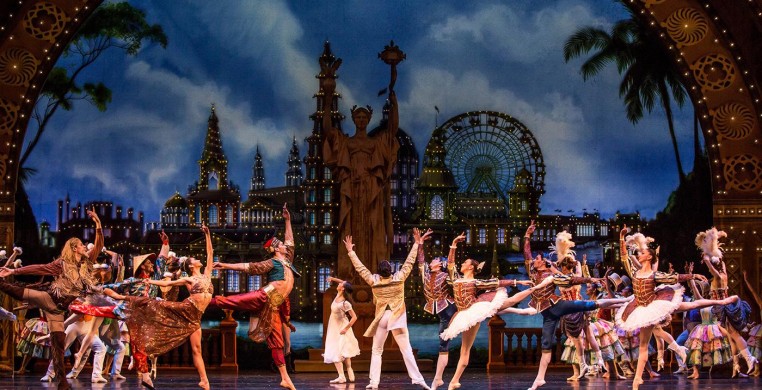 The Joffrey Ballet's "Nutcracker" (photo: Cheryl Mann)
