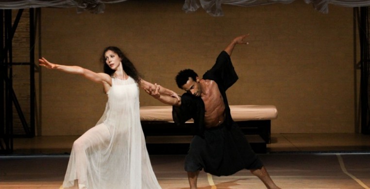 Hélène Bouchet and Amilcar Moret Gonzalez in Hamburg Ballet's "Othello"