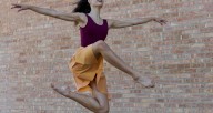 Isabela jumping